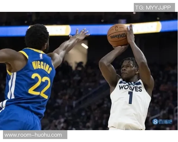 爱德华兹表现出色18投13中砍下32分3篮板6助攻但7次失误略显多余